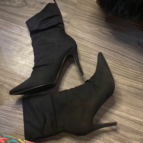 Journee Collection Markie Back Heel Zip Stiletto Booties Size 11 - Picture 6 of 11